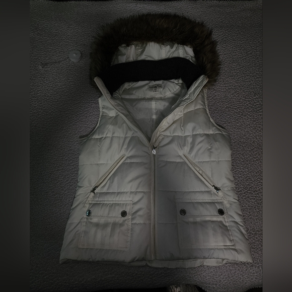 Cold Water Creek , White , Faux Fur , Vest Jacket - Picture 16 of 16